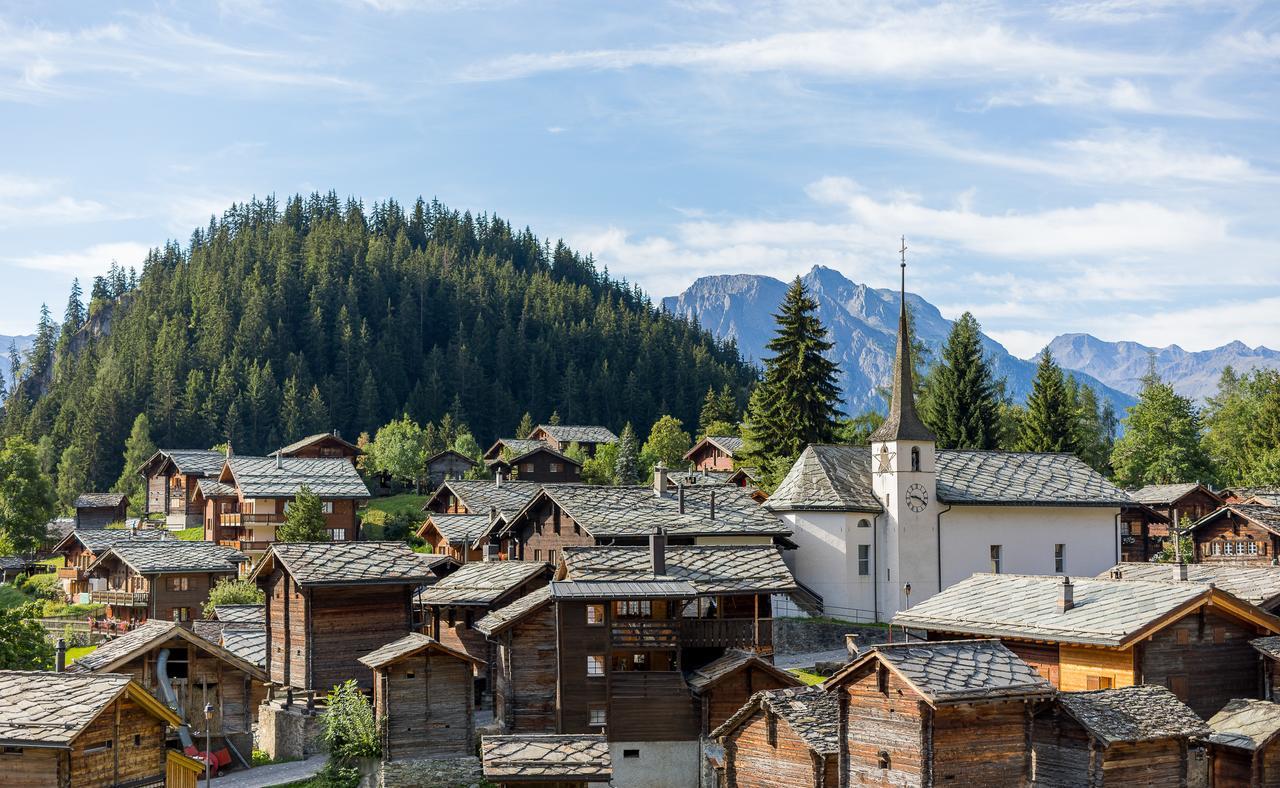 Hotel Blattnerhof Blatten bei Naters Bagian luar foto