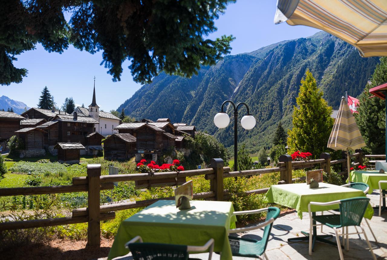 Hotel Blattnerhof Blatten bei Naters Bagian luar foto